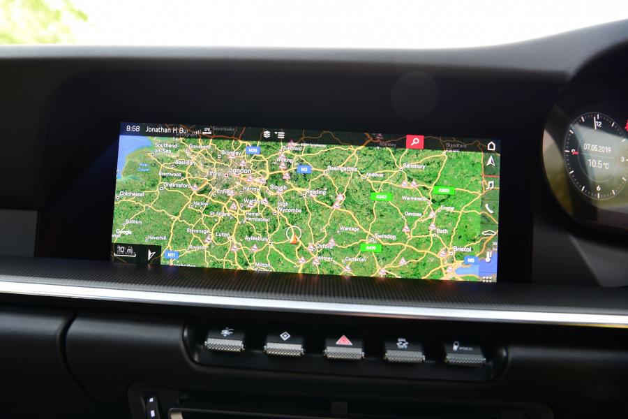 Детали интерьера Porsche 911 Carrera 4S (992) 2019 года  (UK) (фото 28 из 40)
